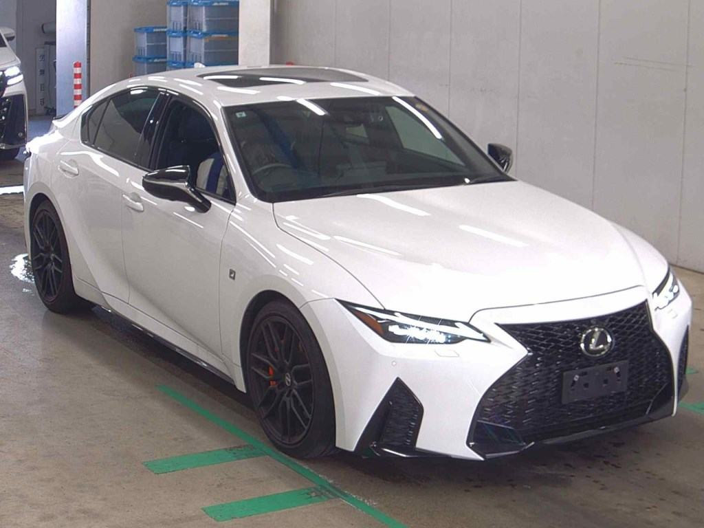 Lexus Is 2024 z aukcji japońskiej