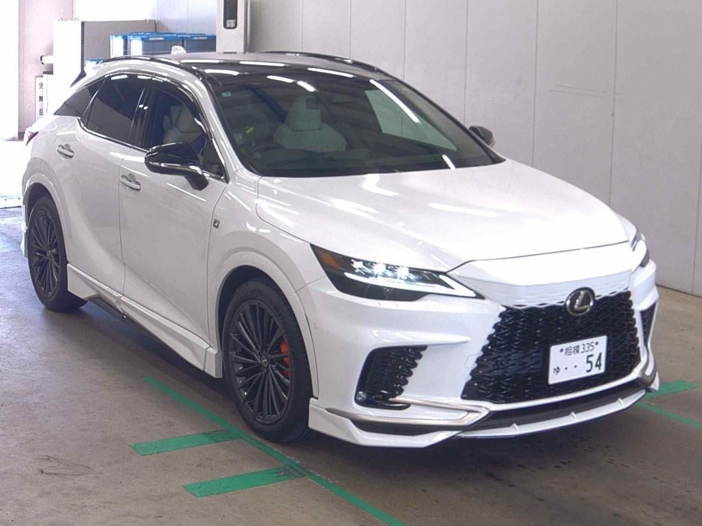 Lexus RX 2025 z aukcji japońskiej