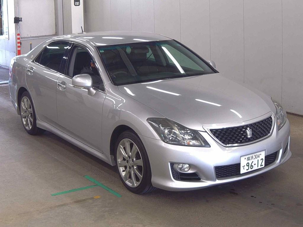 Toyota Crown 2009 z aukcji japońskiej