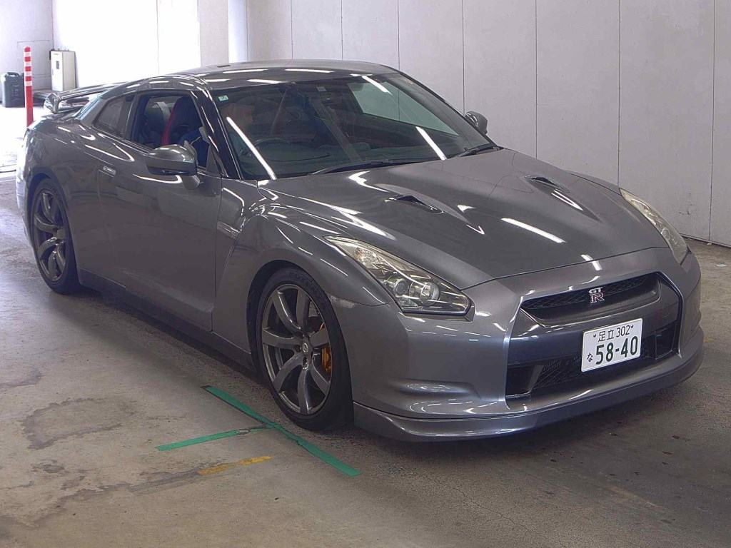 Nissan GT-R 2008 z aukcji japońskiej