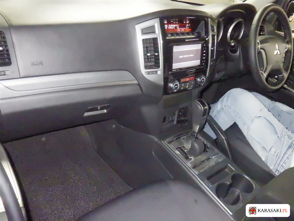 2019 Mitsubishi Pajero 5D 4WD Long Exceed 5