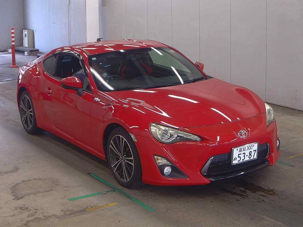 Toyota 86 2014 z aukcji japońskiej