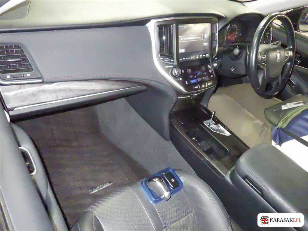 2016 Toyota Crown 4D Athlete S-T 5