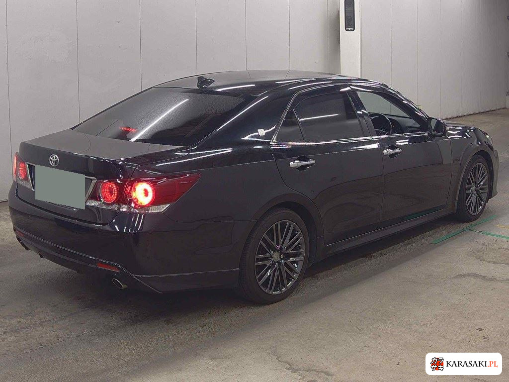 2016 Toyota Crown 4D Athlete S-T 4