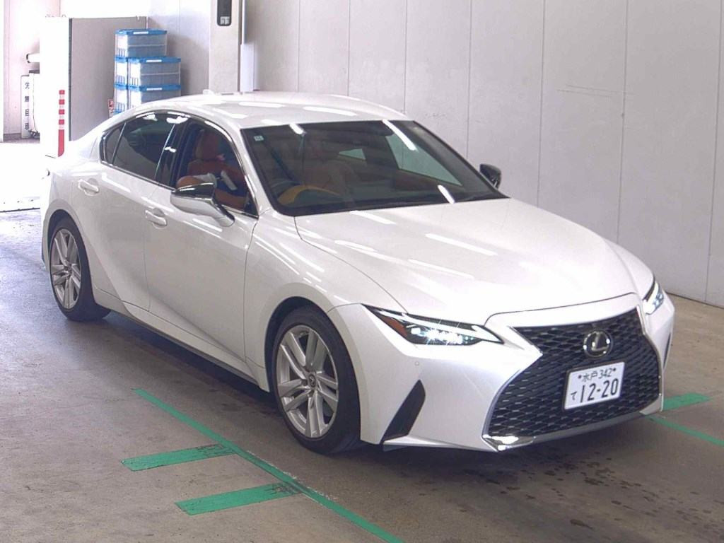 Lexus Is 2020 z aukcji japońskiej