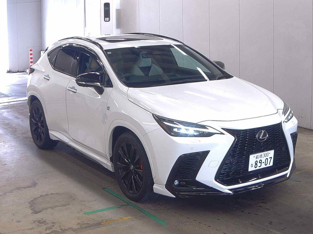 Lexus NX 2025 z aukcji japońskiej