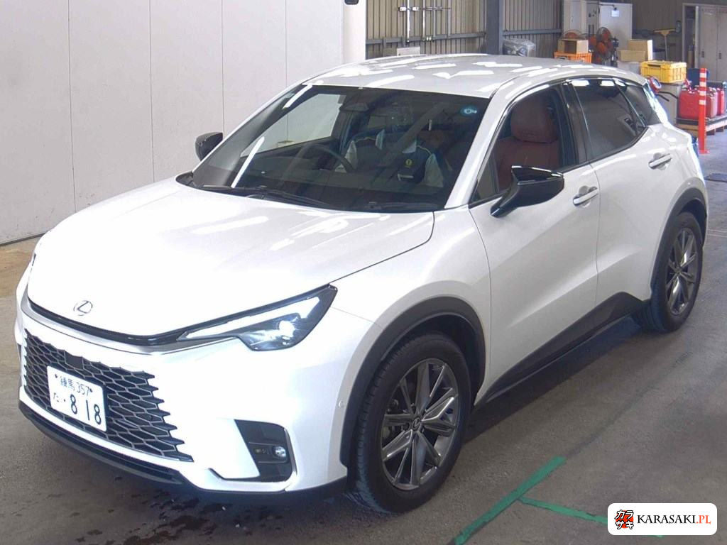 2024 Lexus LBX 4WD Relax 3