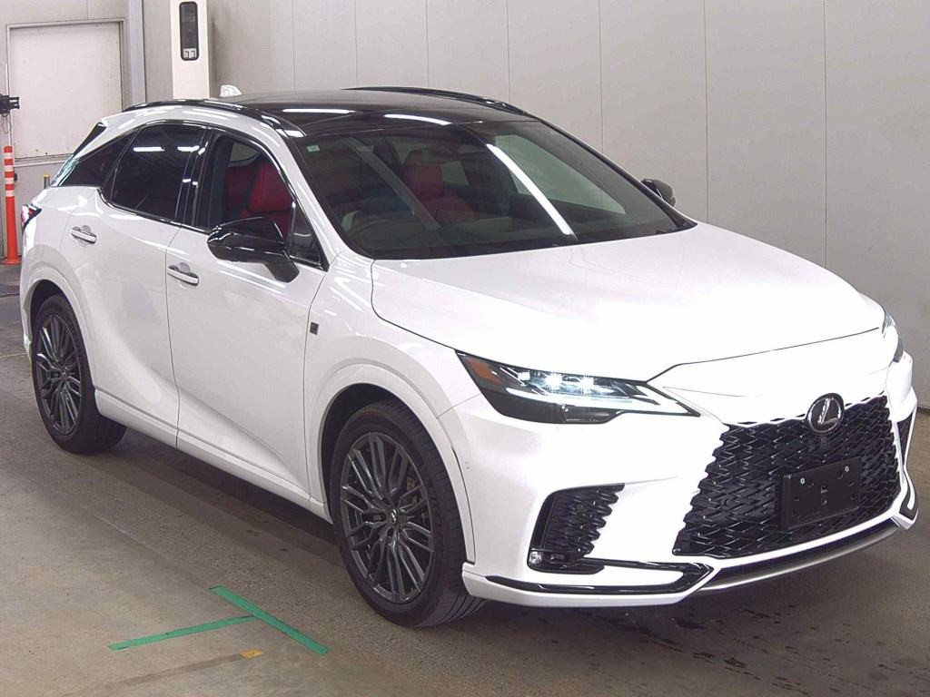 Lexus RX 2023 z aukcji japońskiej