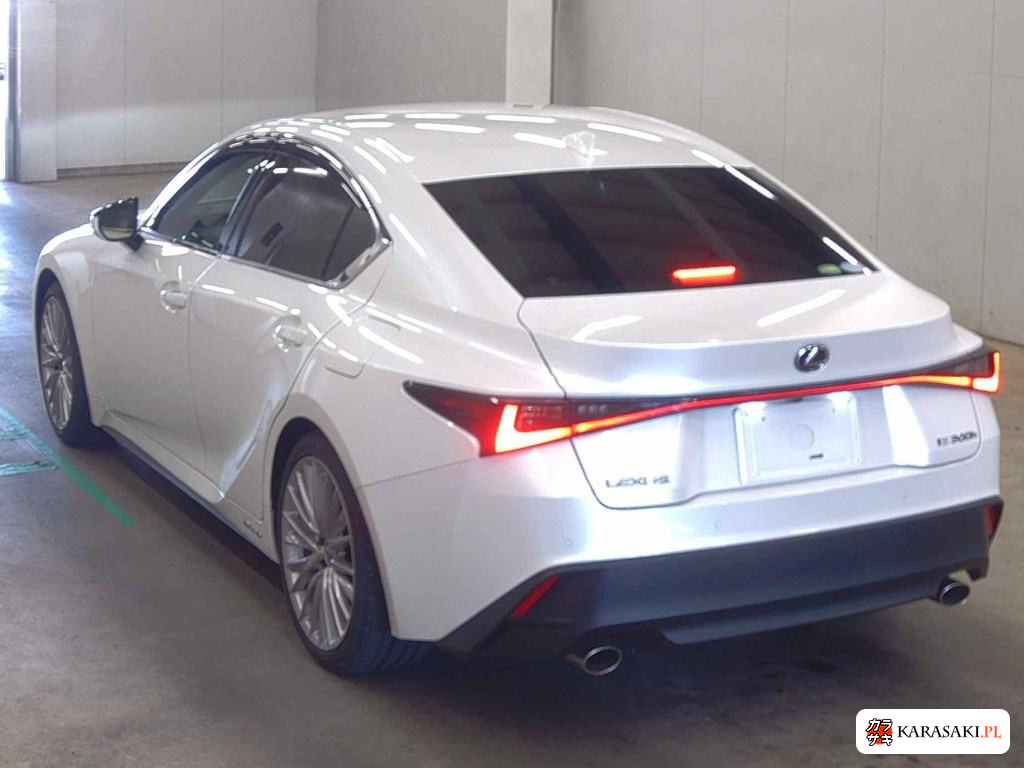 2021 Lexus Is 4D IS300H Version L 2