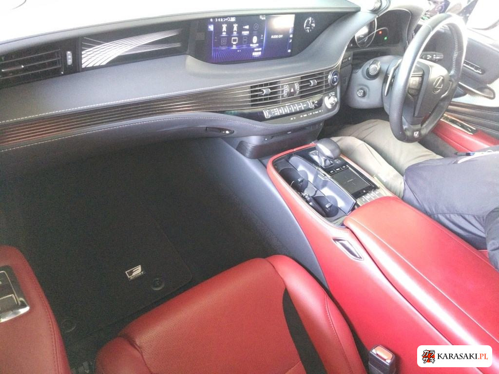 2018 Lexus LS 4WD LS500H F Sport 5
