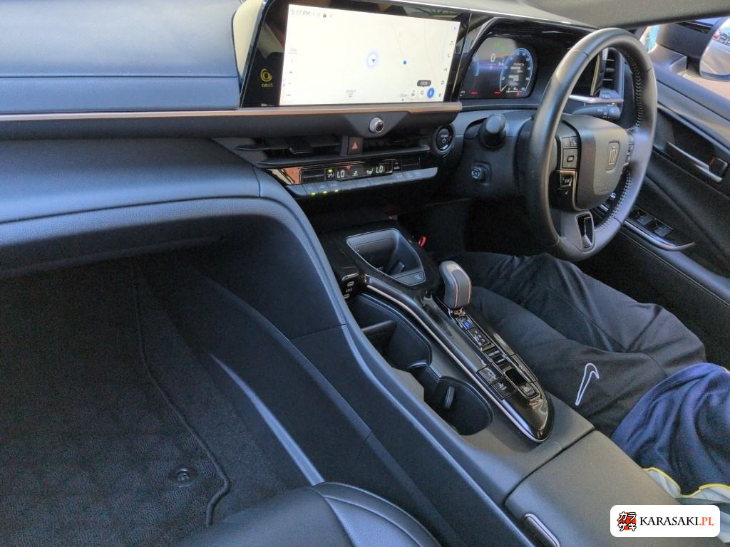 2024 Toyota Crown Crossover 4WD G 5