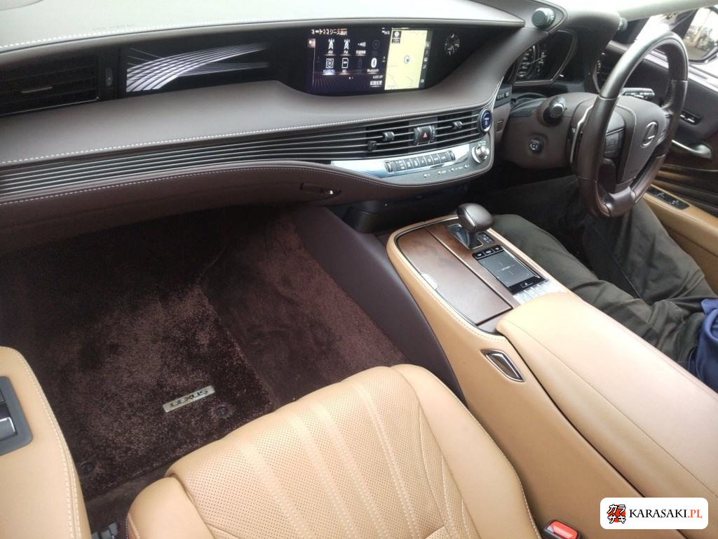 2017 Lexus LS 4WD LS500H Version L 5