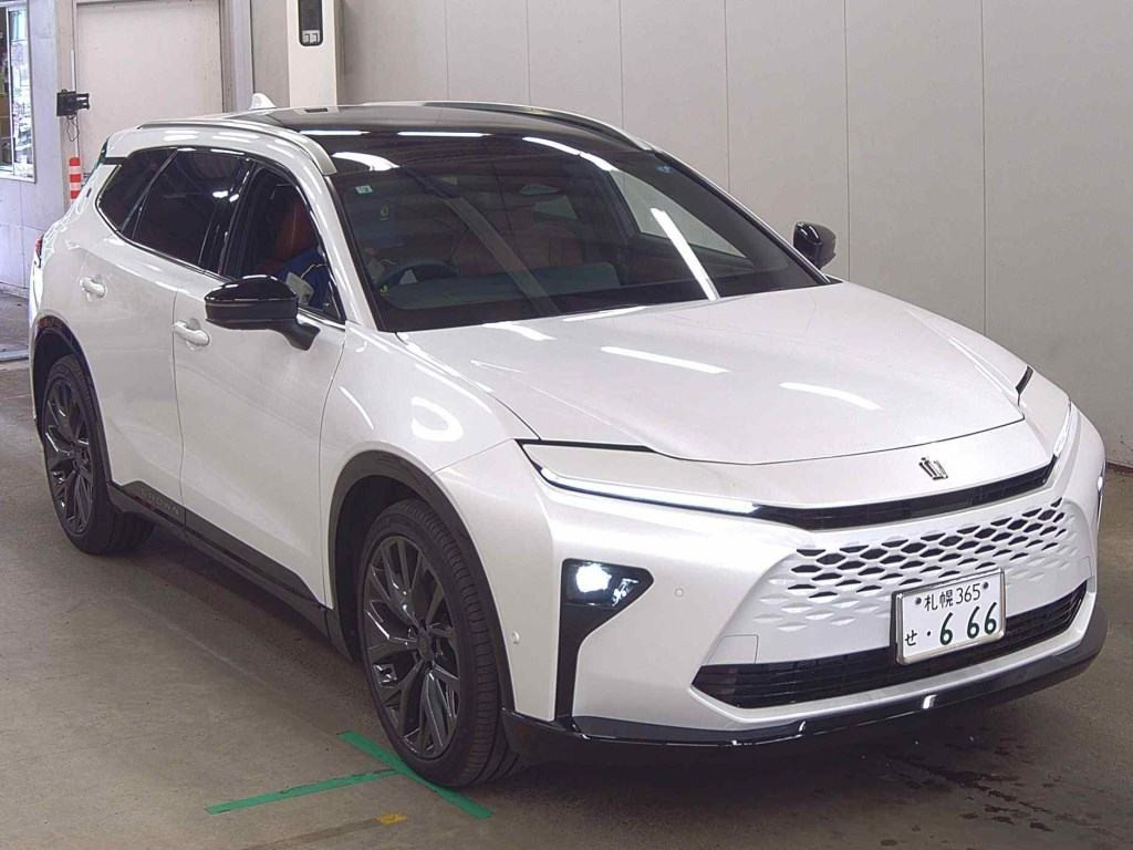 Toyota Crown Estate 2026 z aukcji japońskiej
