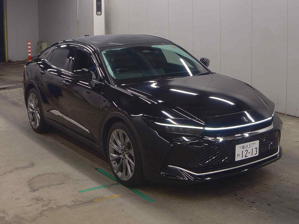 Toyota Crown Crossover 2023 z aukcji japońskiej