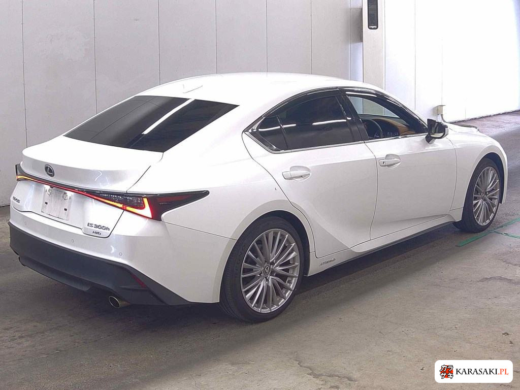 2021 Lexus Is 4D 4WD IS300H Version L 4