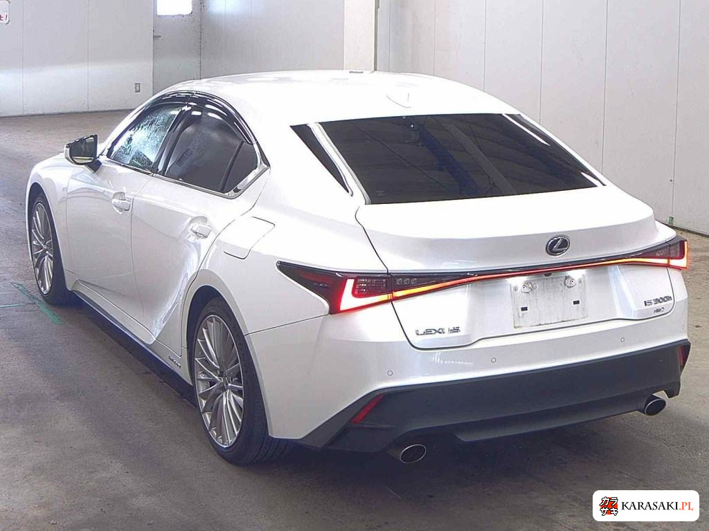 2021 Lexus Is 4D 4WD IS300H Version L 2