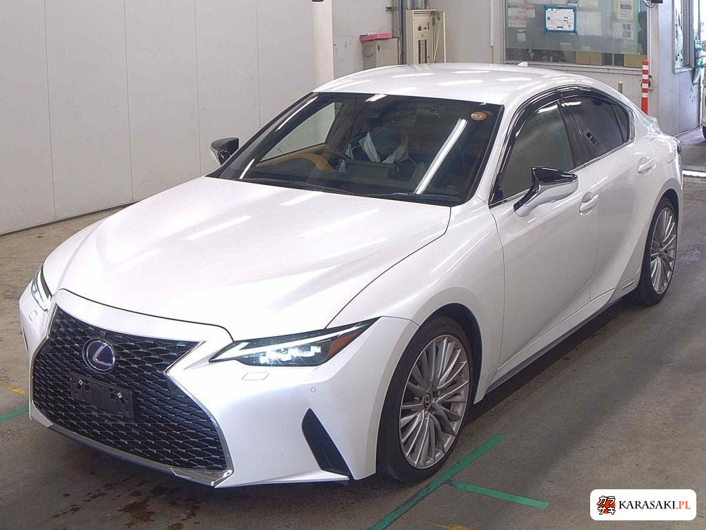 2021 Lexus Is 4D 4WD IS300H Version L 3