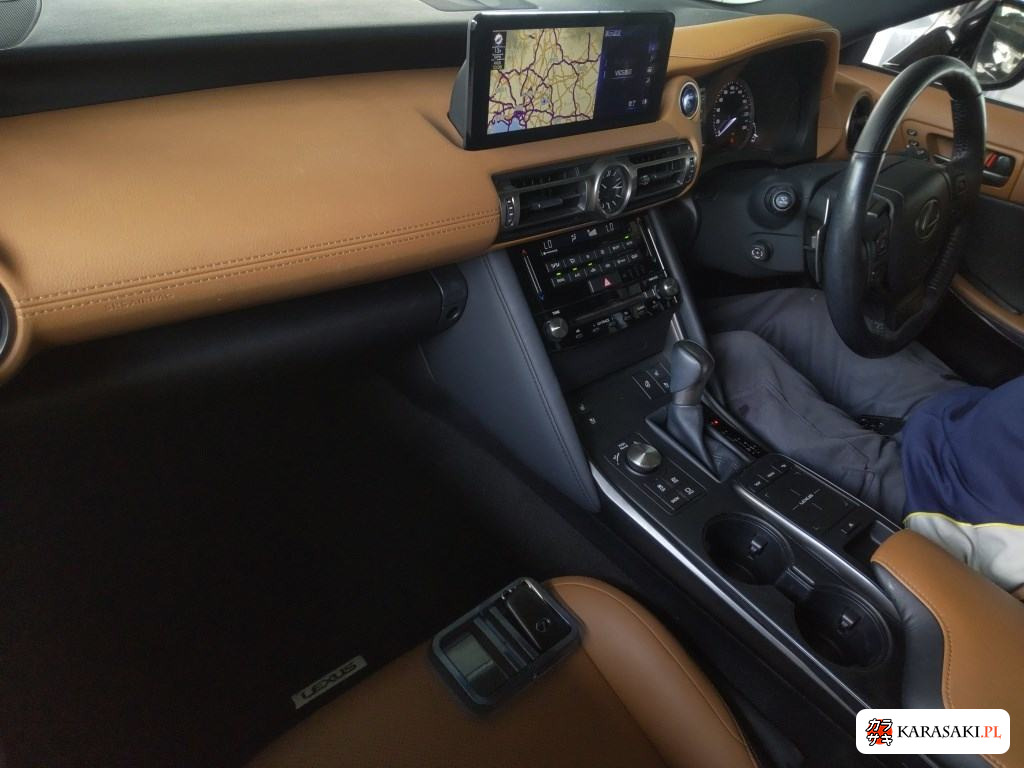 2021 Lexus Is 4D 4WD IS300H Version L 5