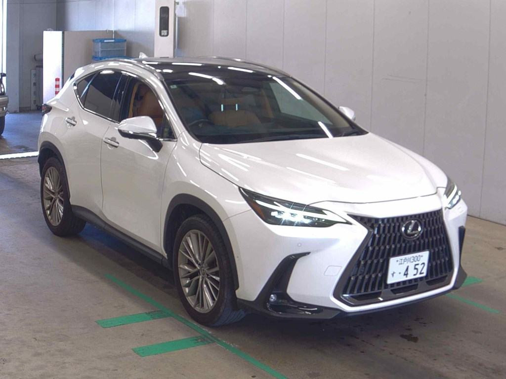 Lexus NX 2023 z aukcji japońskiej