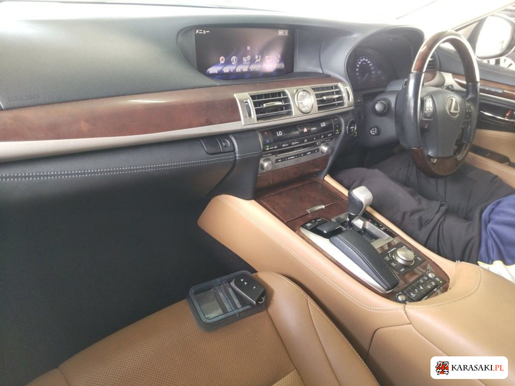 2013 Lexus LS 4WD LS600HL Executive Package 5