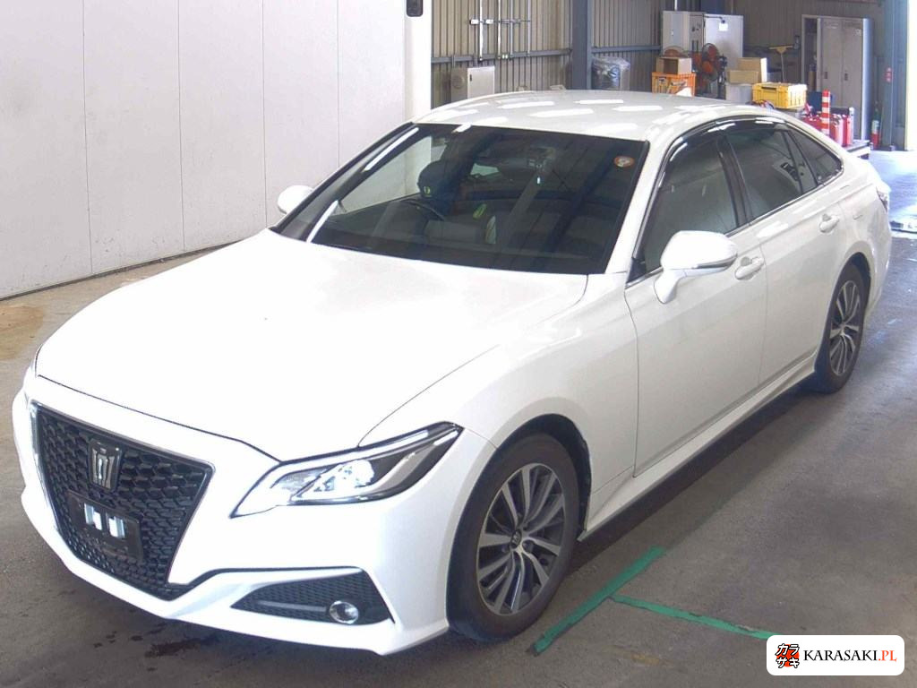 2019 Toyota Crown 4D S 3