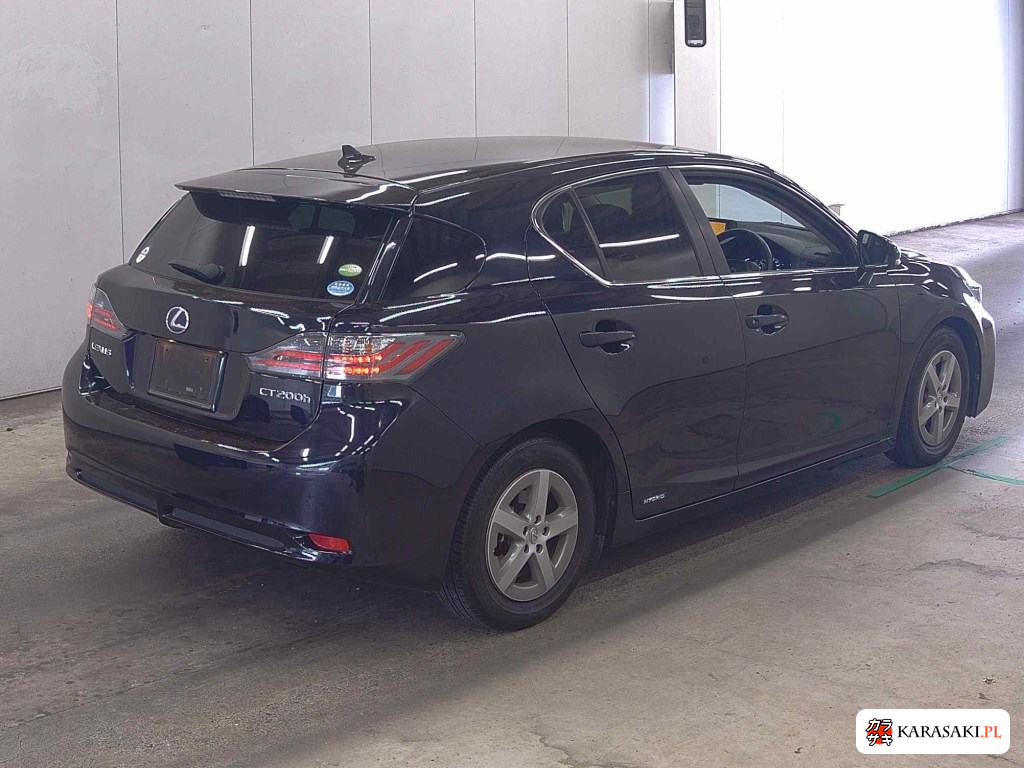 2011 Lexus CT CT200H 4