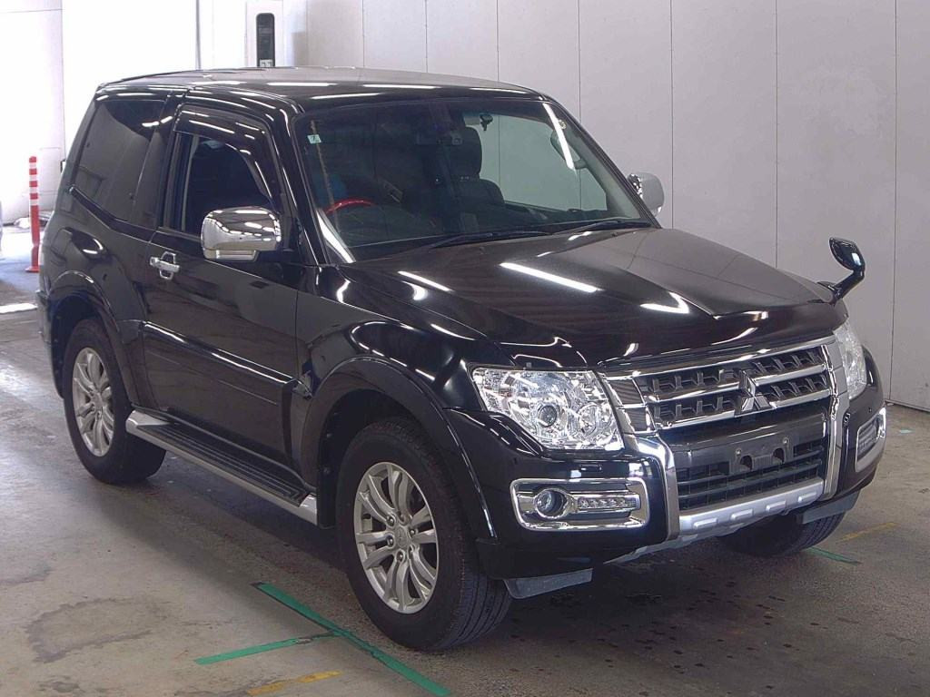 Mitsubishi Pajero 2016 z aukcji japońskiej