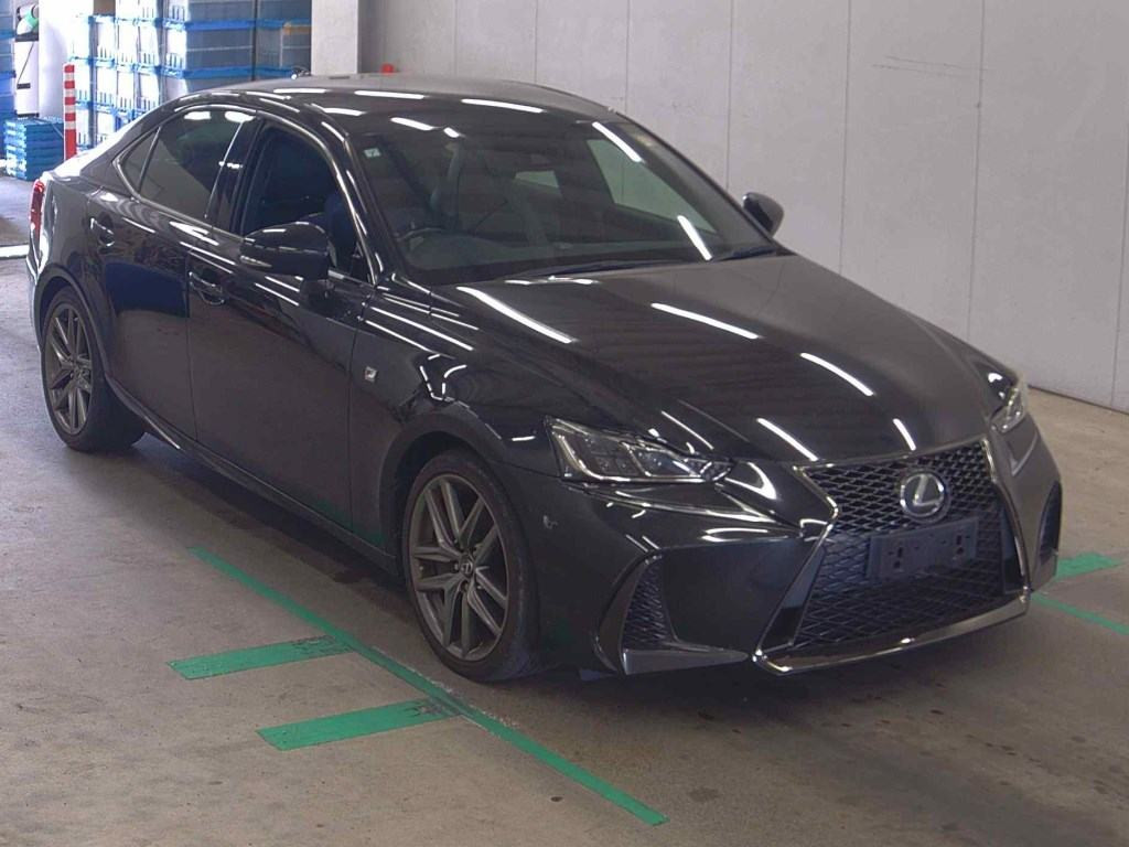 Lexus Is 2017 z aukcji japońskiej