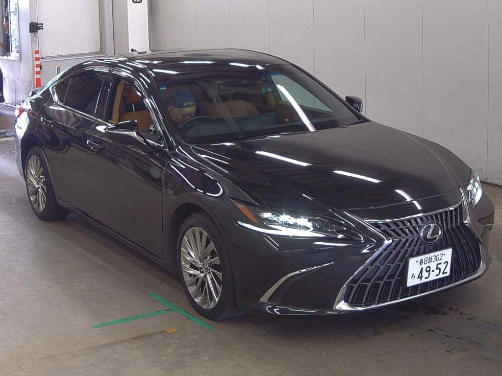 Lexus Es 2023 z aukcji japońskiej