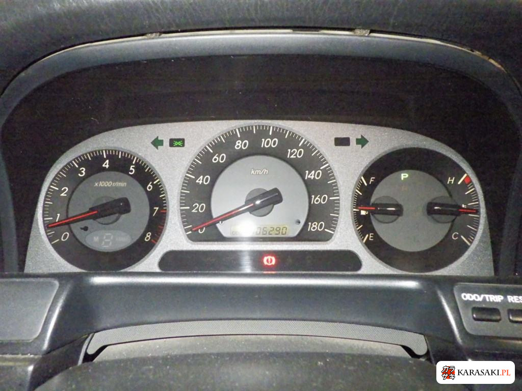 2001 Toyota Crown 4D Athlete V 6