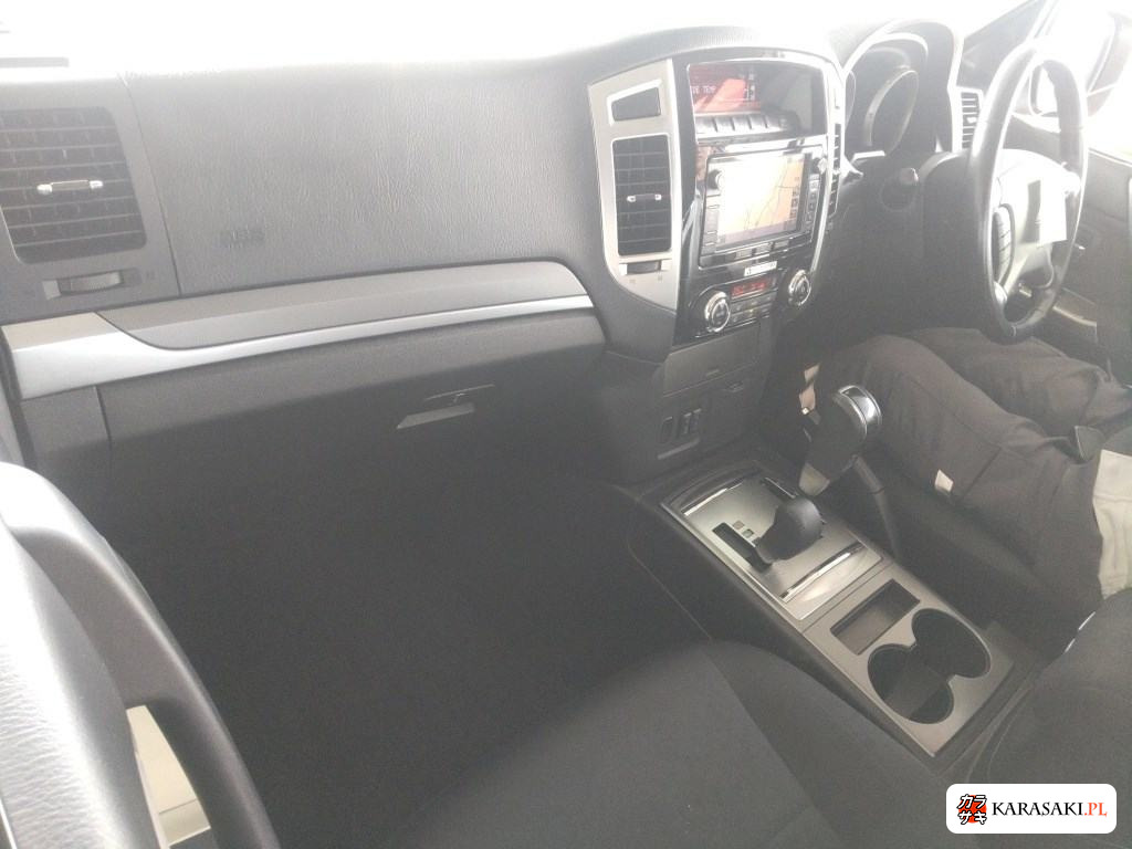 2016 Mitsubishi Pajero 5D 4WD 5