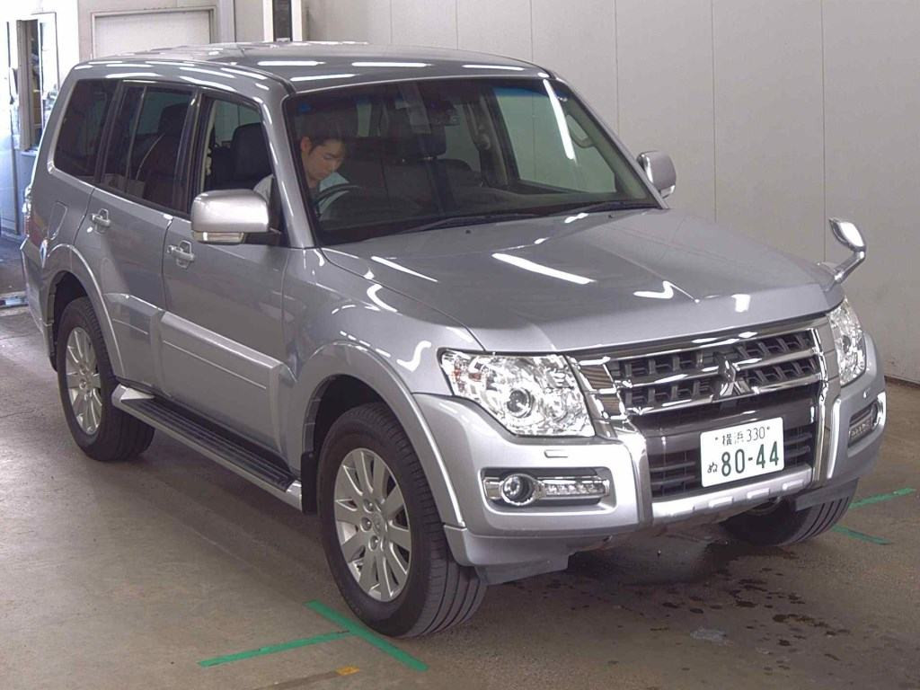 Mitsubishi Pajero 2016 z aukcji japońskiej