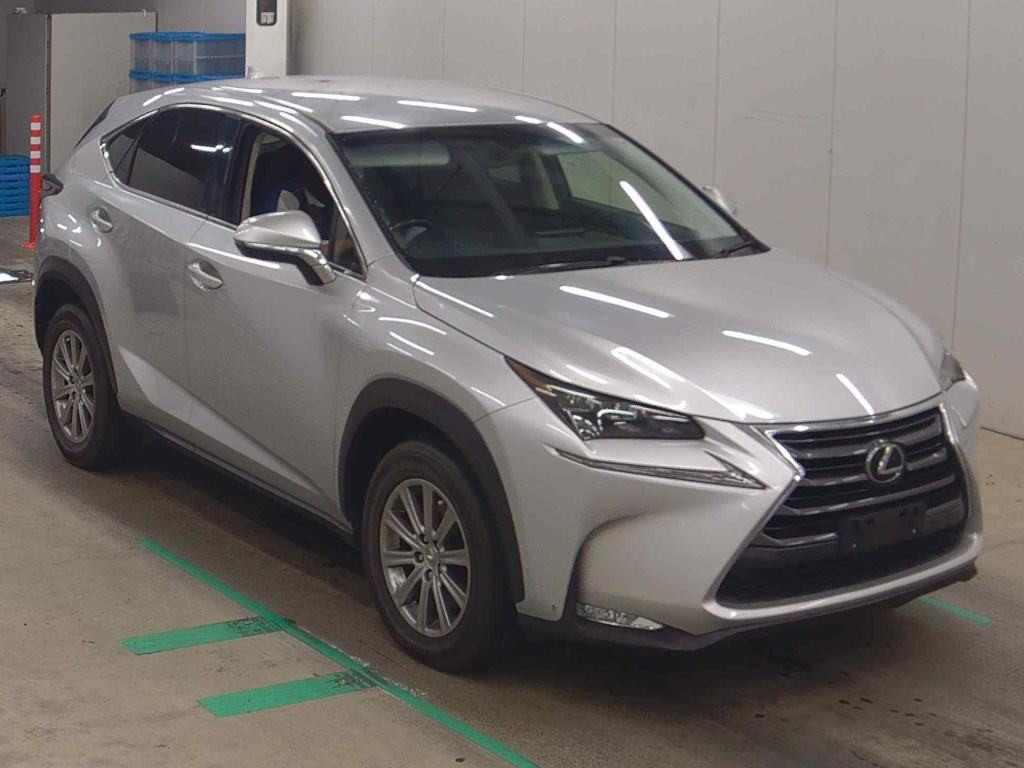 Lexus NX 2015 z aukcji japońskiej