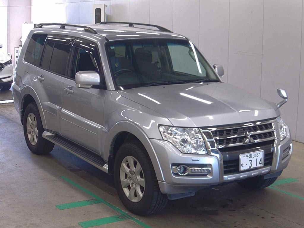 Mitsubishi Pajero 2015 z aukcji japońskiej