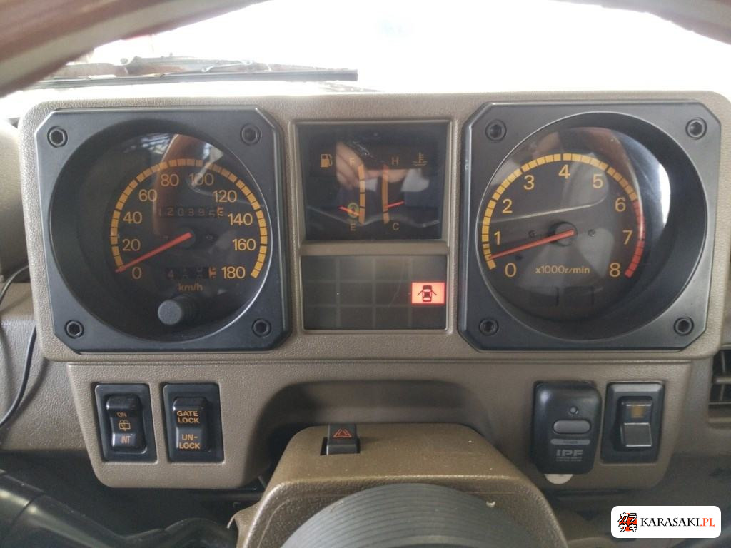 1989 Mitsubishi Pajero 5D 4WD 6