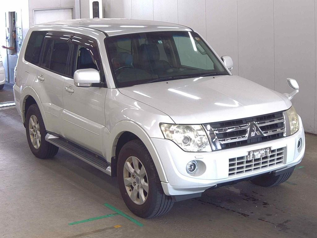 Mitsubishi Pajero 2013 z aukcji japońskiej