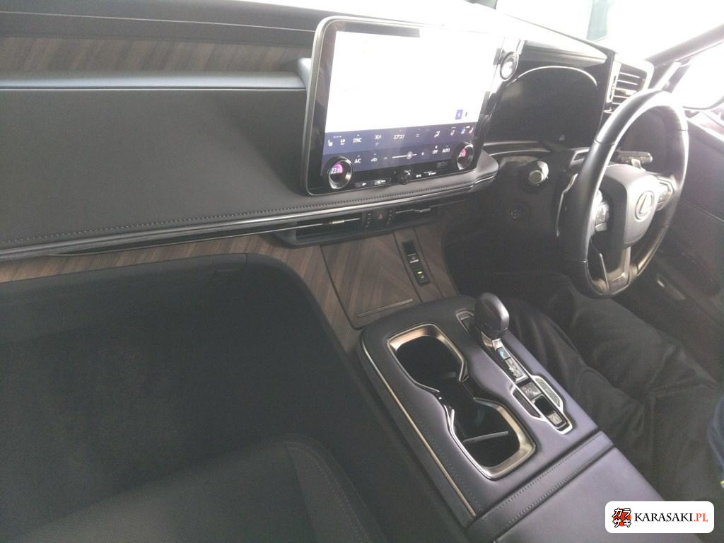 2024 Lexus LM 4WD LM500H Executive 5