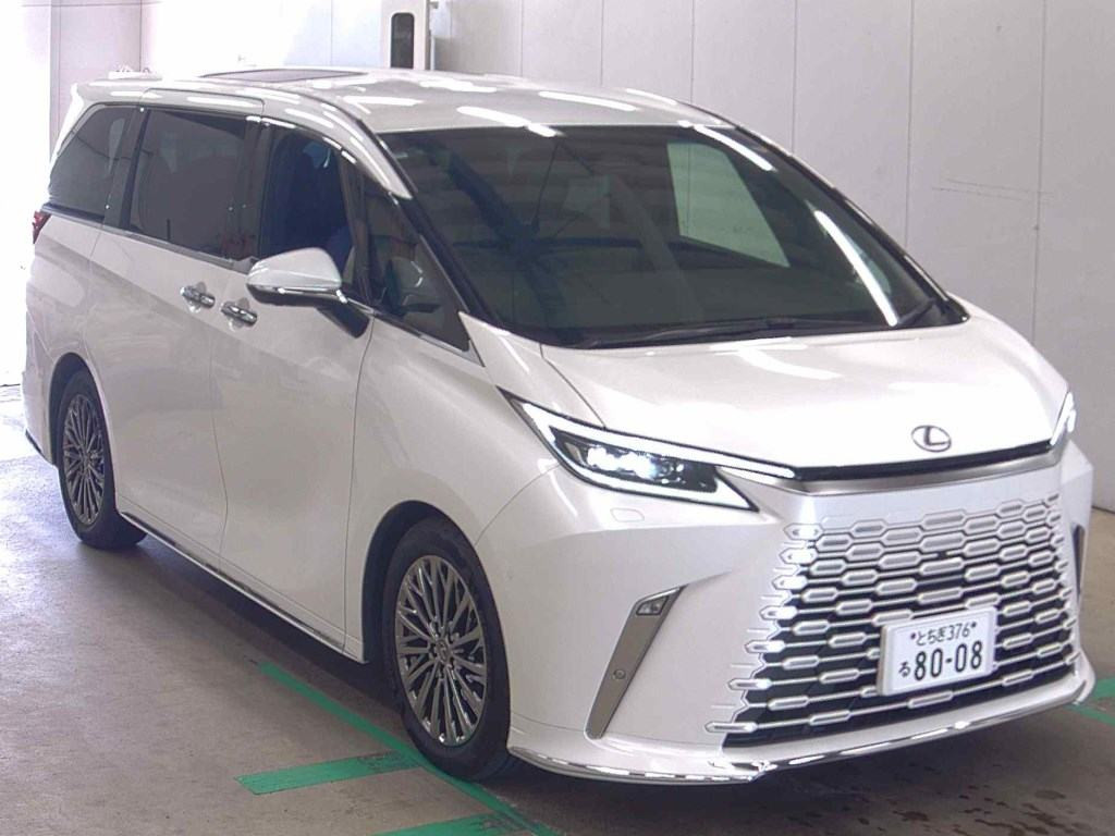 Lexus LM 2024 z aukcji japońskiej