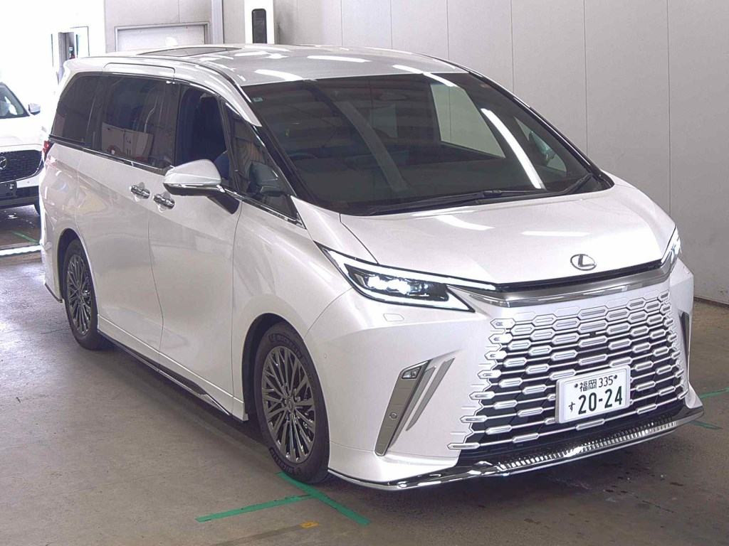 Lexus LM 2024 z aukcji japońskiej