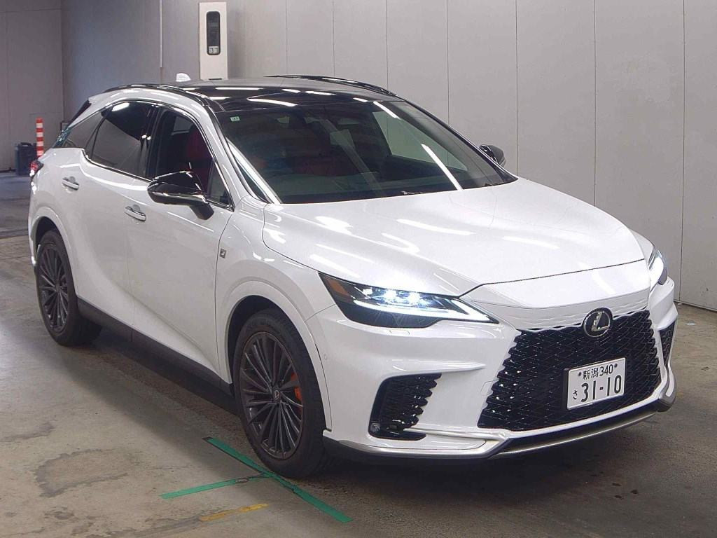 Lexus RX 2025 z aukcji japońskiej