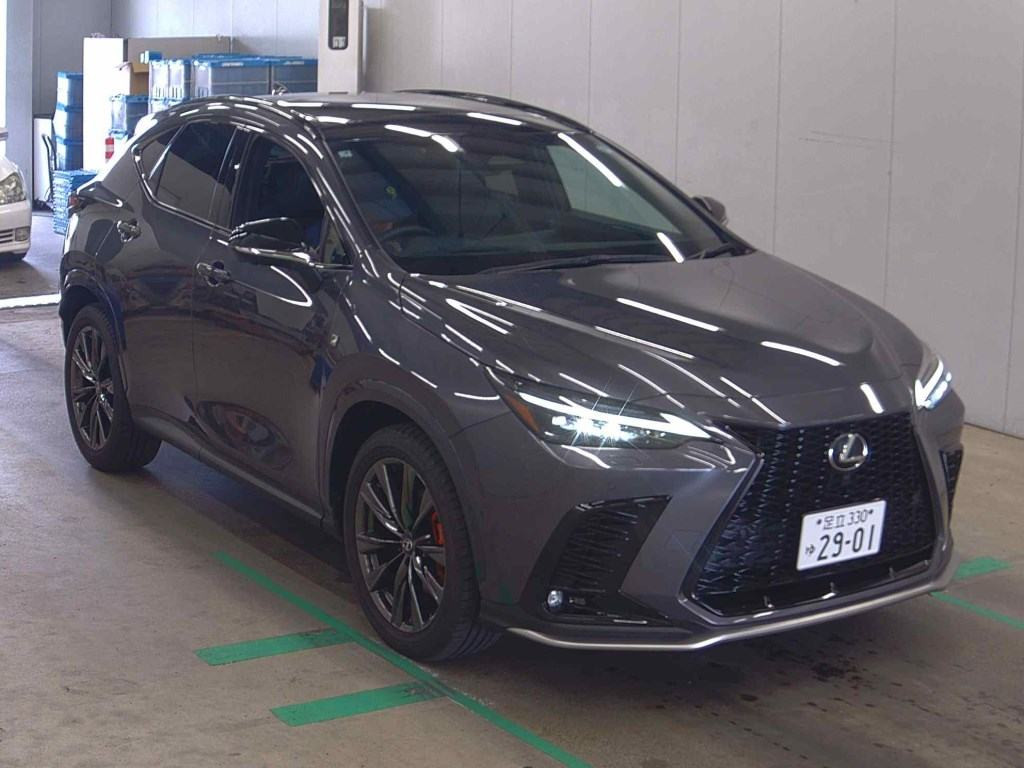Lexus NX 2025 z aukcji japońskiej