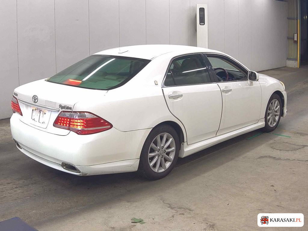 2010 Toyota Crown 4D Royal Saloon 4