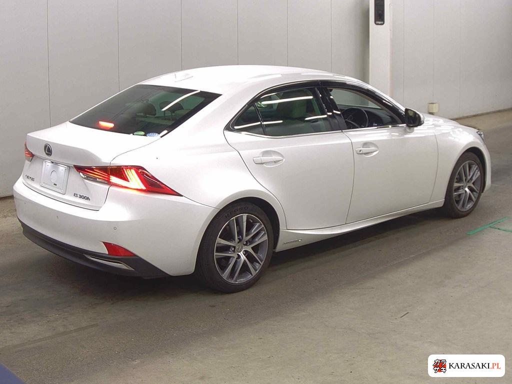 2019 Lexus Is 4D IS300H Version L 4