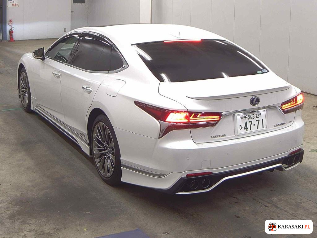 2017 Lexus LS 4WD LS500H Executive 2
