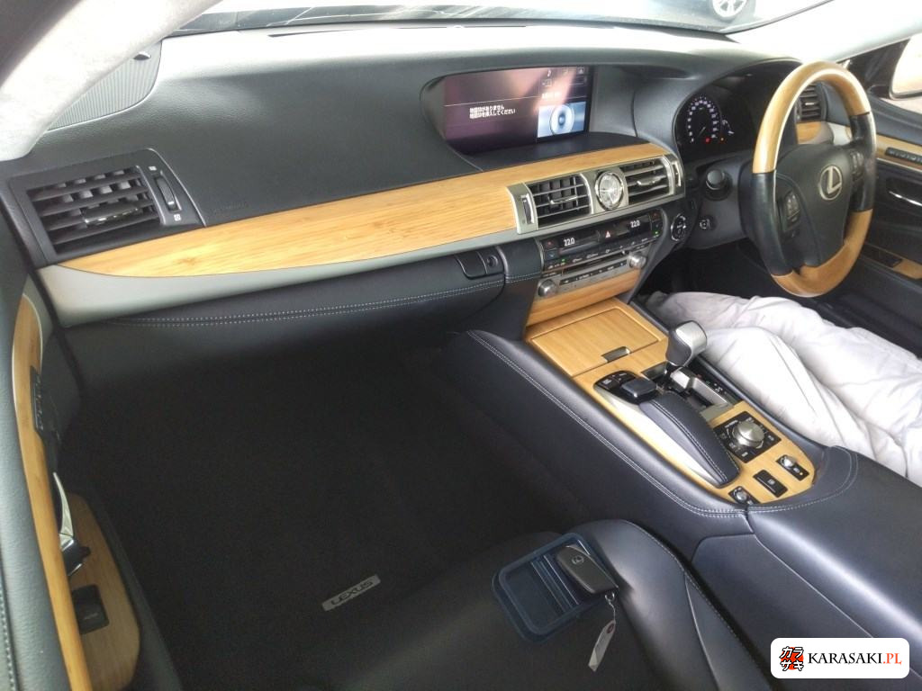 2015 Lexus LS 4WD LS600H Version C I Package 5
