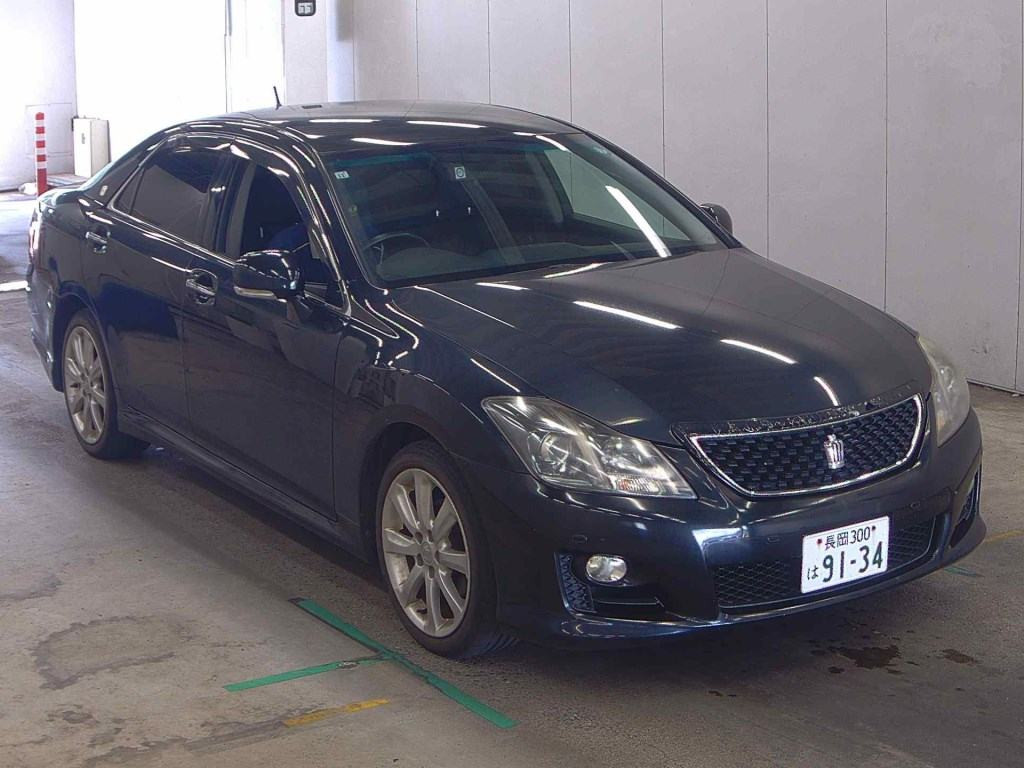 Toyota Crown 2009 z aukcji japońskiej