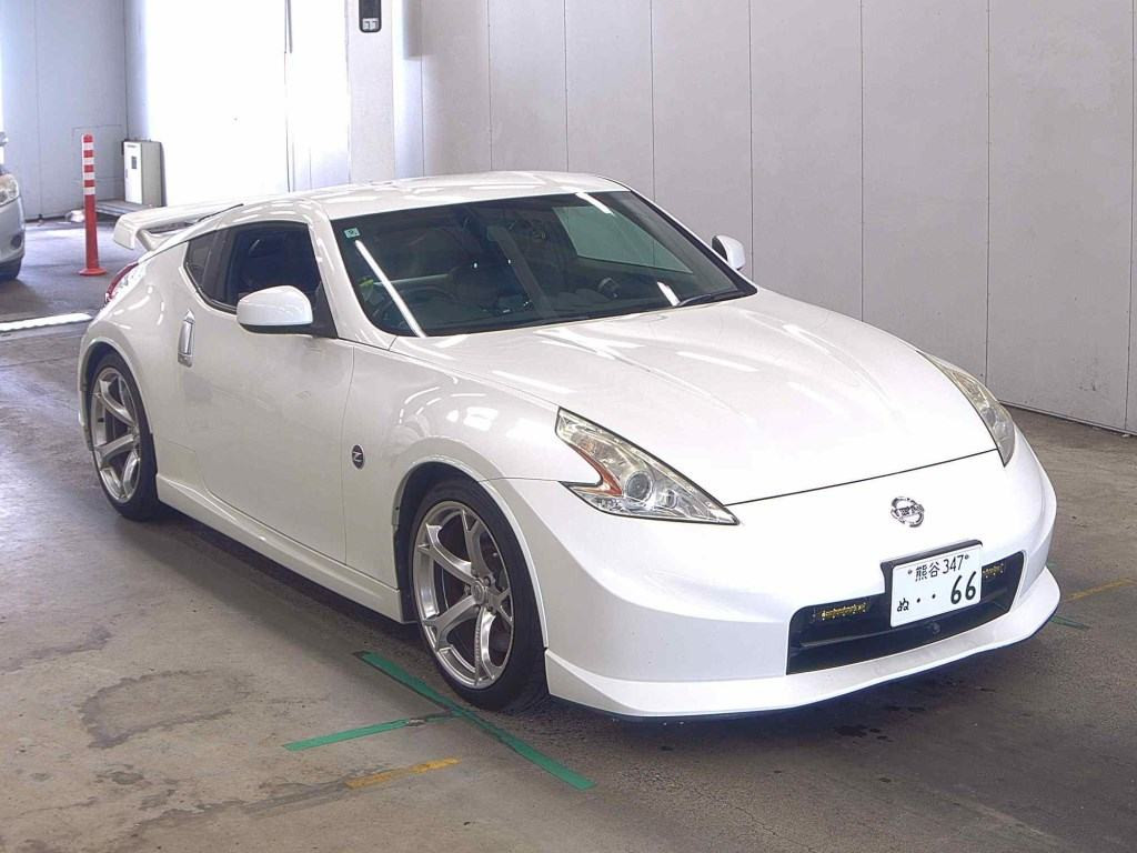 Nissan Fairlady Z 2010 z aukcji japońskiej