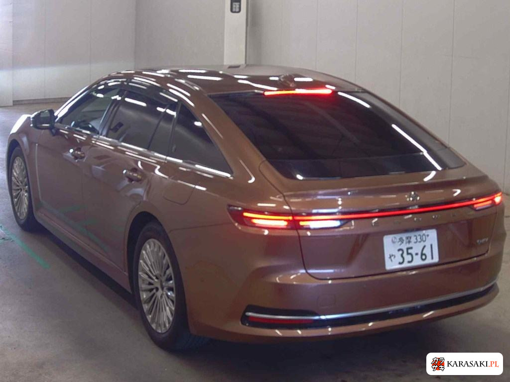 2024 Toyota Crown 4D Z(hev) 2