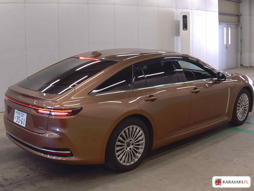 2024 Toyota Crown 4D Z(hev) 4