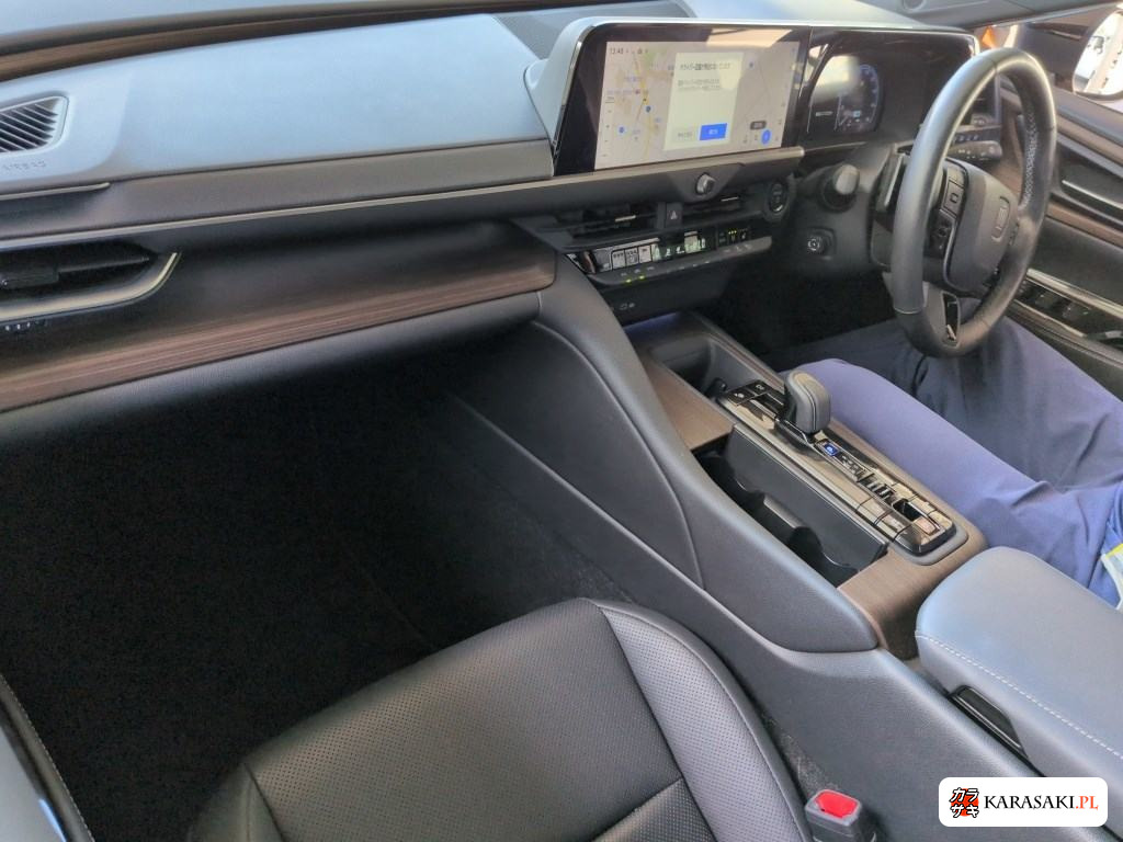 2024 Toyota Crown 4D Z(hev) 5